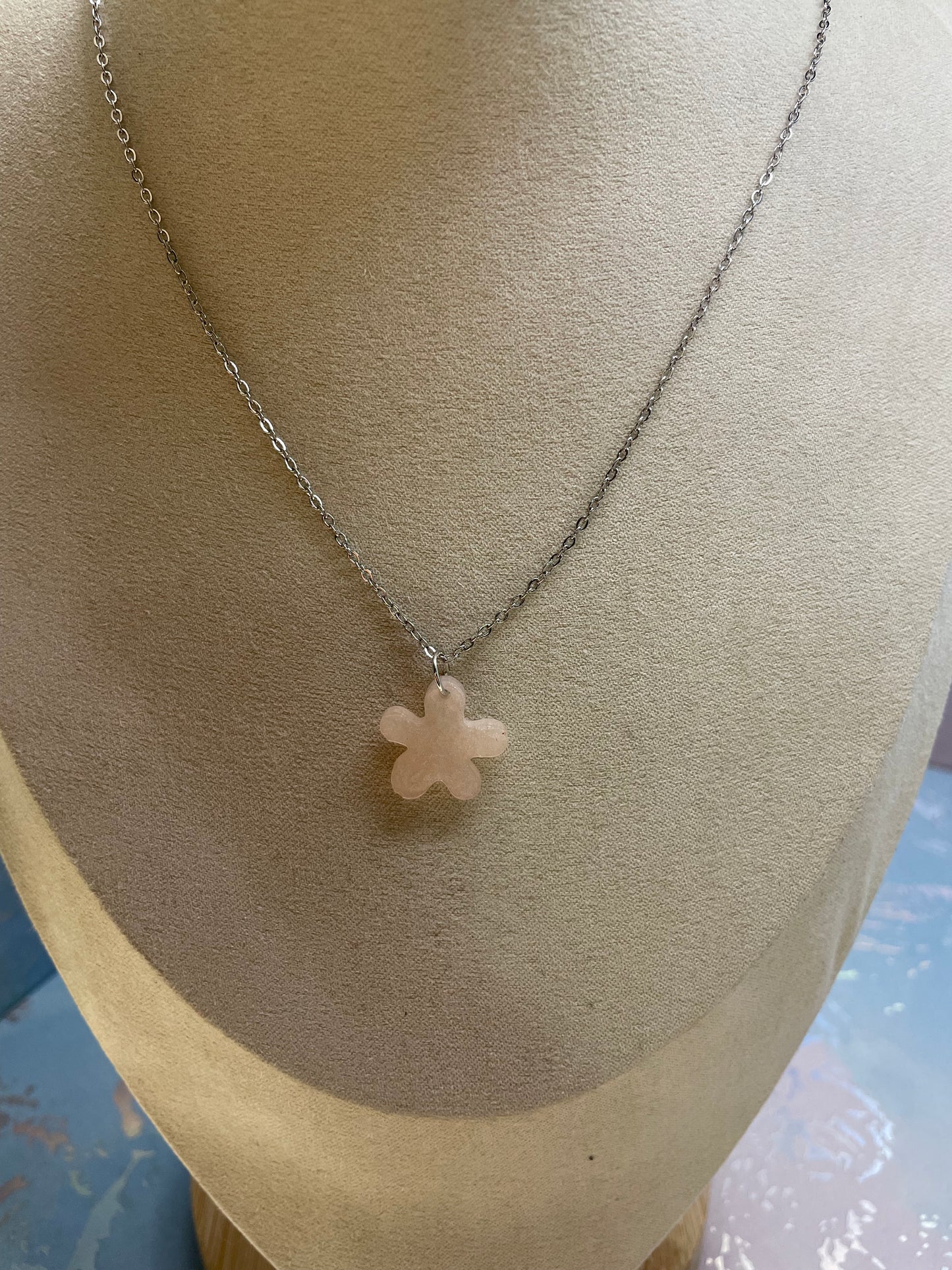 Collier pendentif fleur rose pale-Sans Nickel
