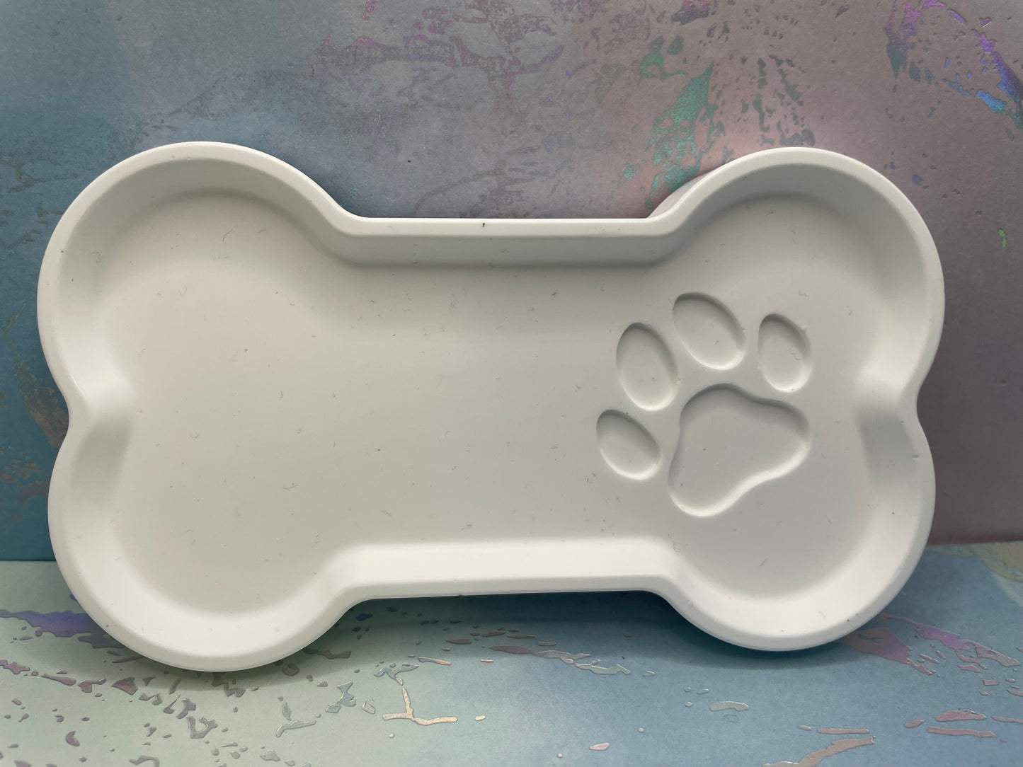 Plateau Os avec Empreinte de Patte en Éco-Résine Blanc