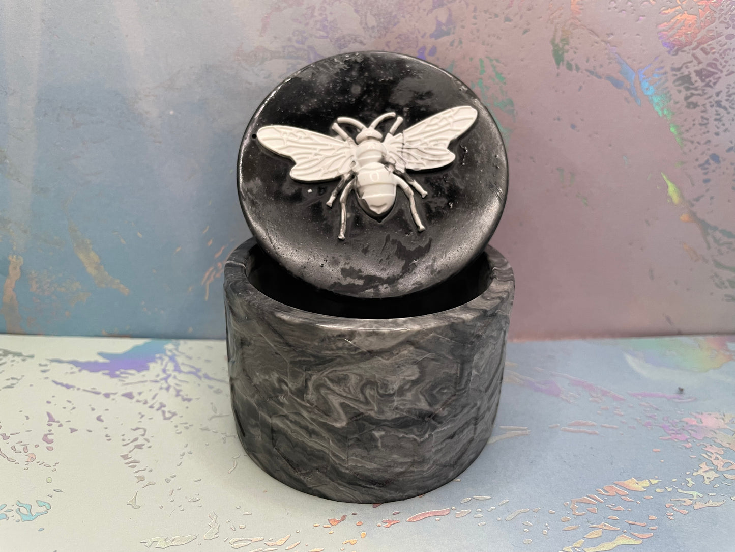 Contenant Abeille en Éco-Résine