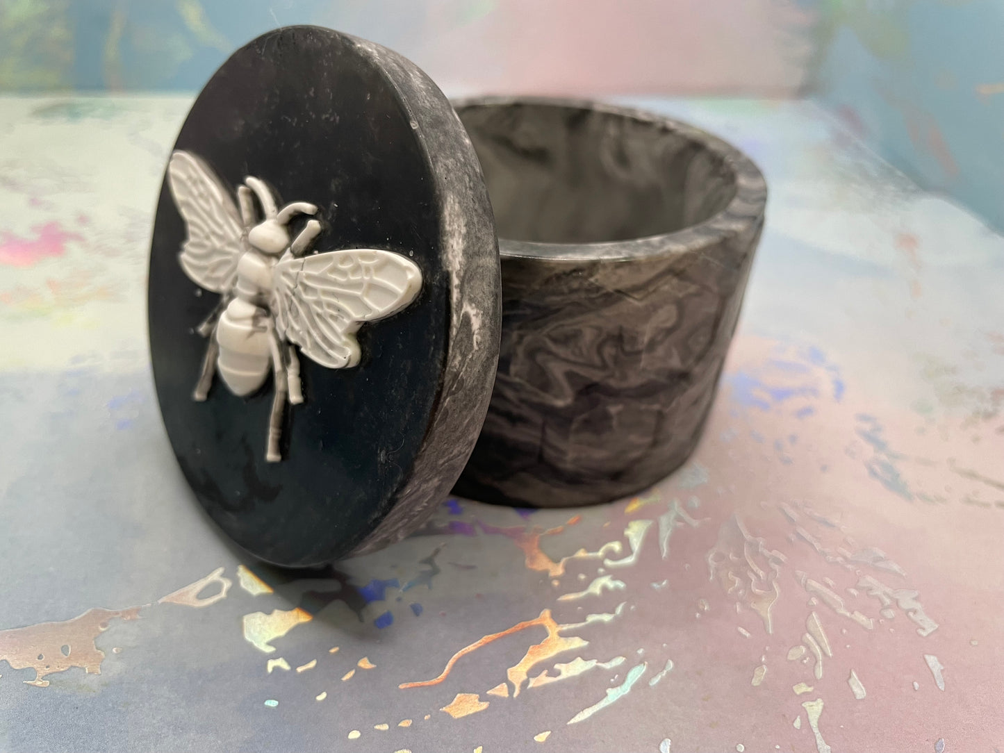 Contenant Abeille en Éco-Résine