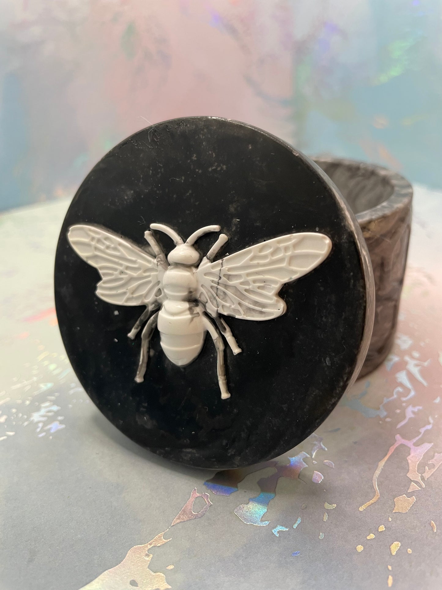 Contenant Abeille en Éco-Résine