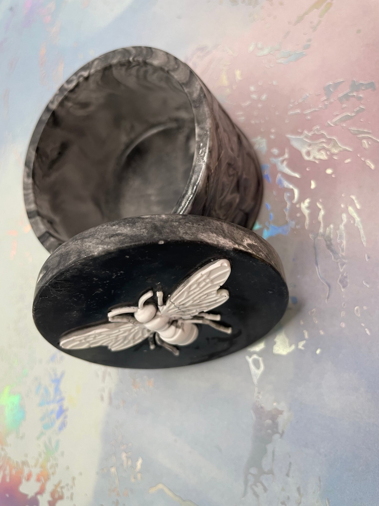 Contenant Abeille en Éco-Résine