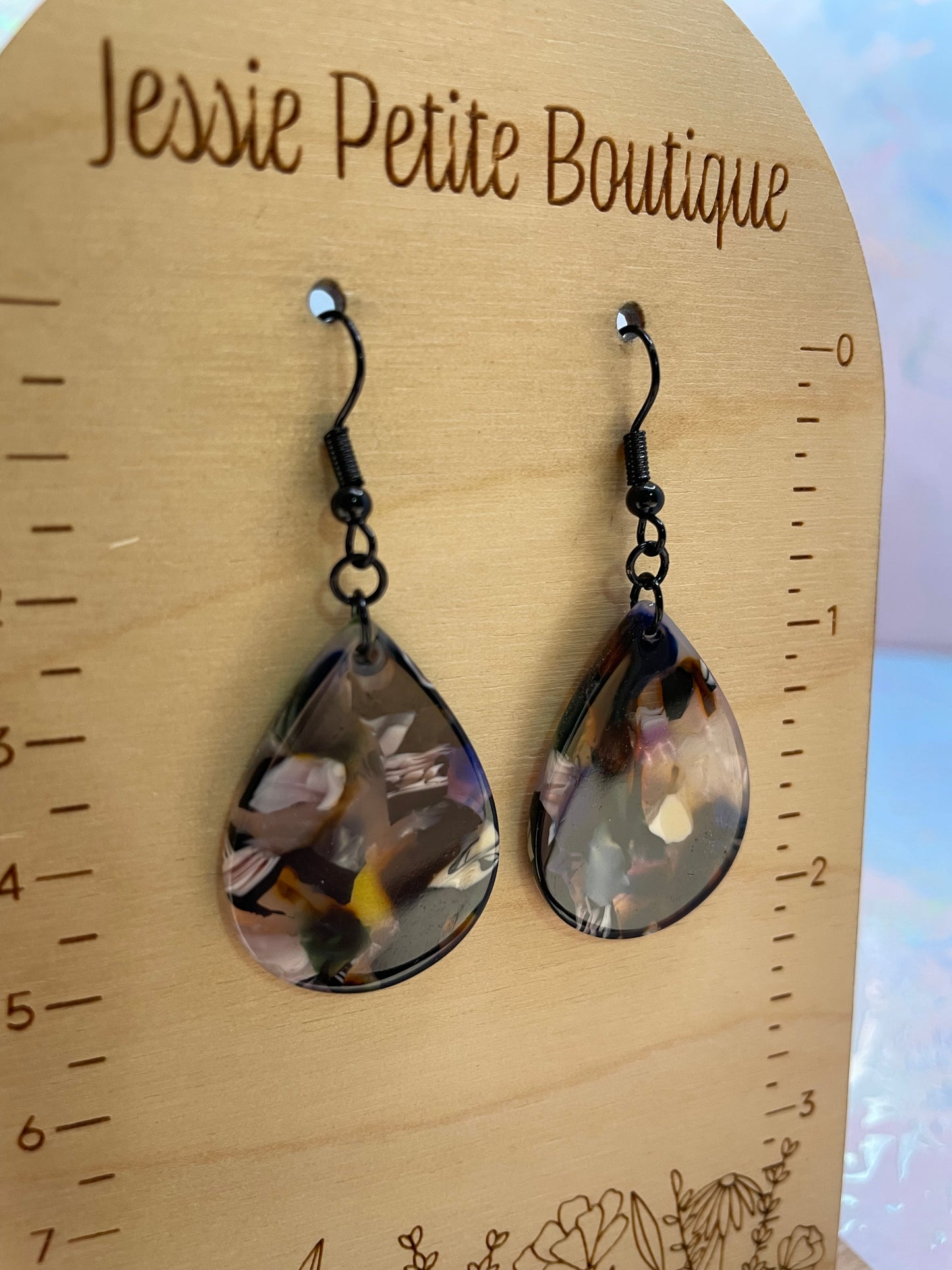 Boucles d'oreilles goutte acrylique multicolore