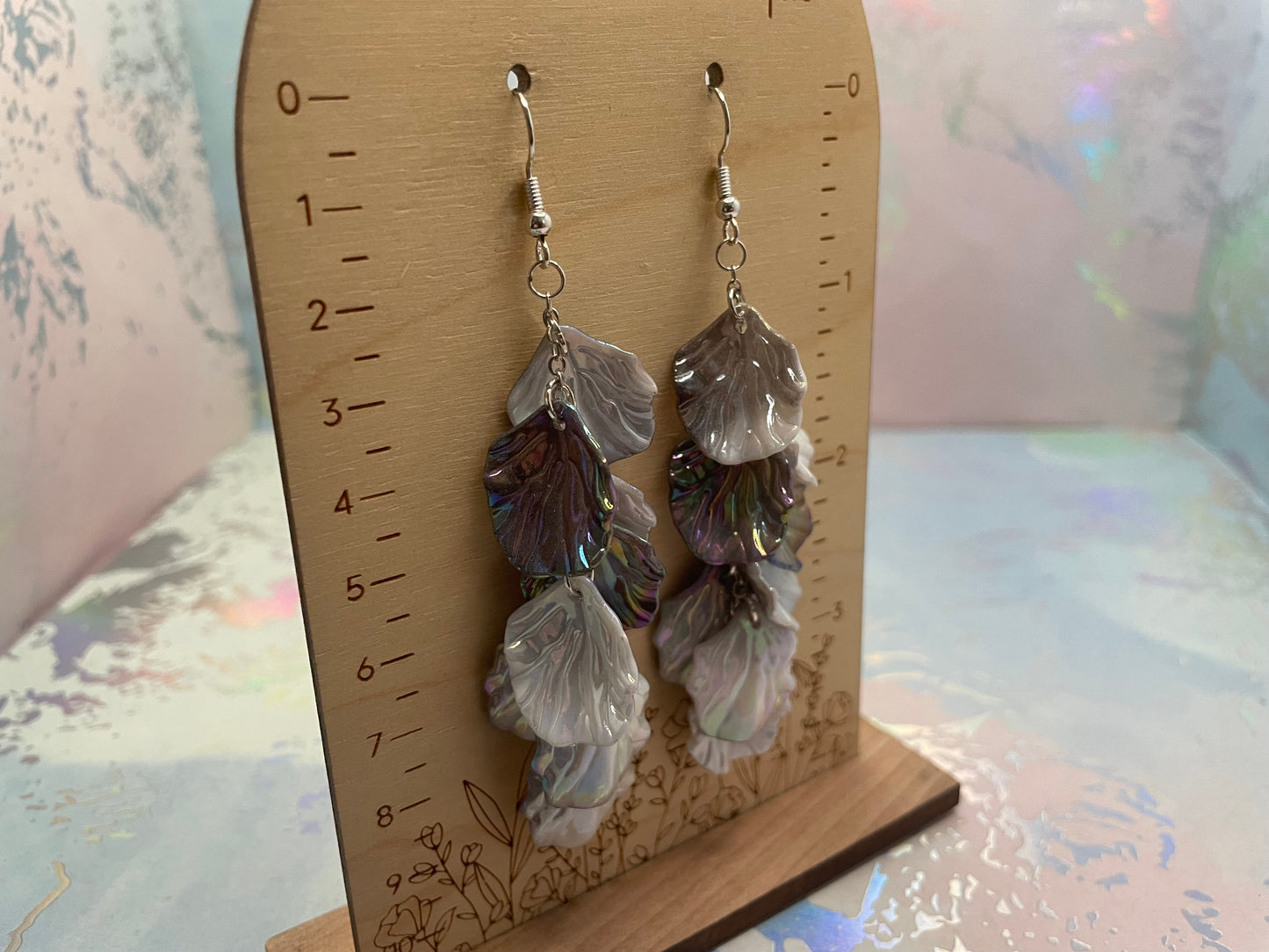 Boucles d’oreilles Cascade de Pétales Holographiques