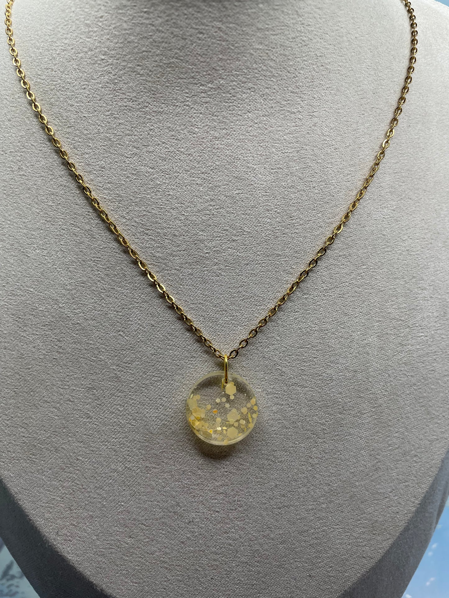 Collier petit rond brillant dorée