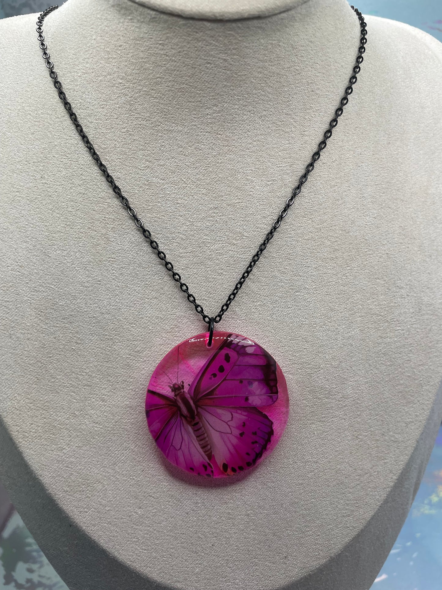 Collier Rond Papillon Rose