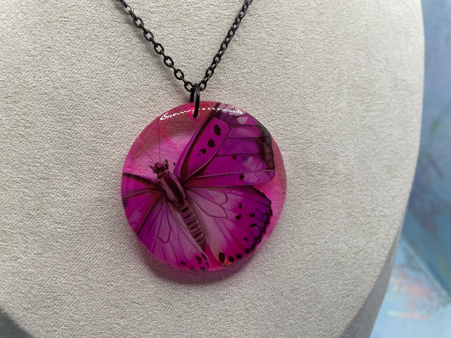 Collier Rond Papillon Rose