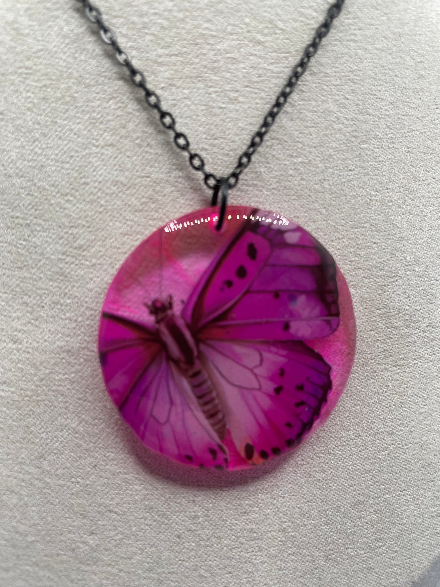 Collier Rond Papillon Rose