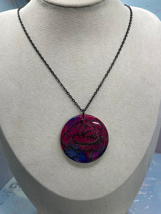 Collier rond floraison nocturne en résine