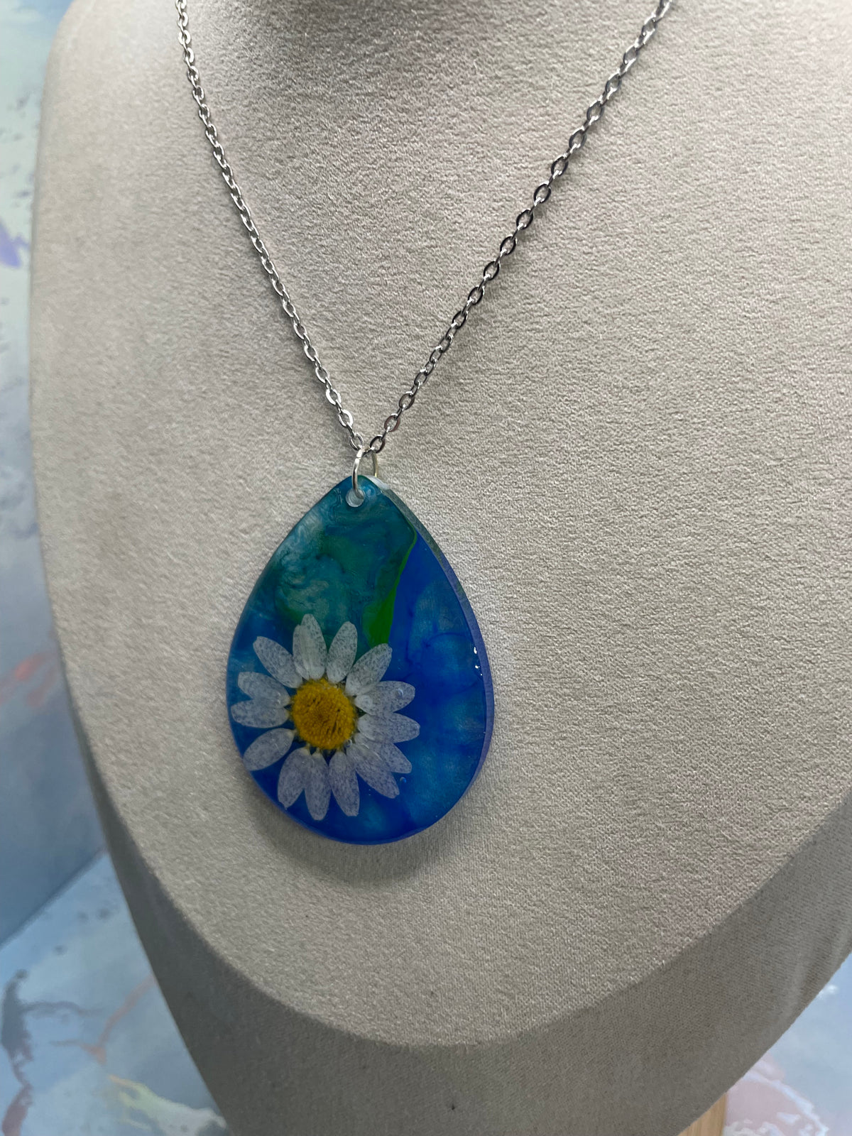 Ocean Daisy Teardrop Resin Necklace