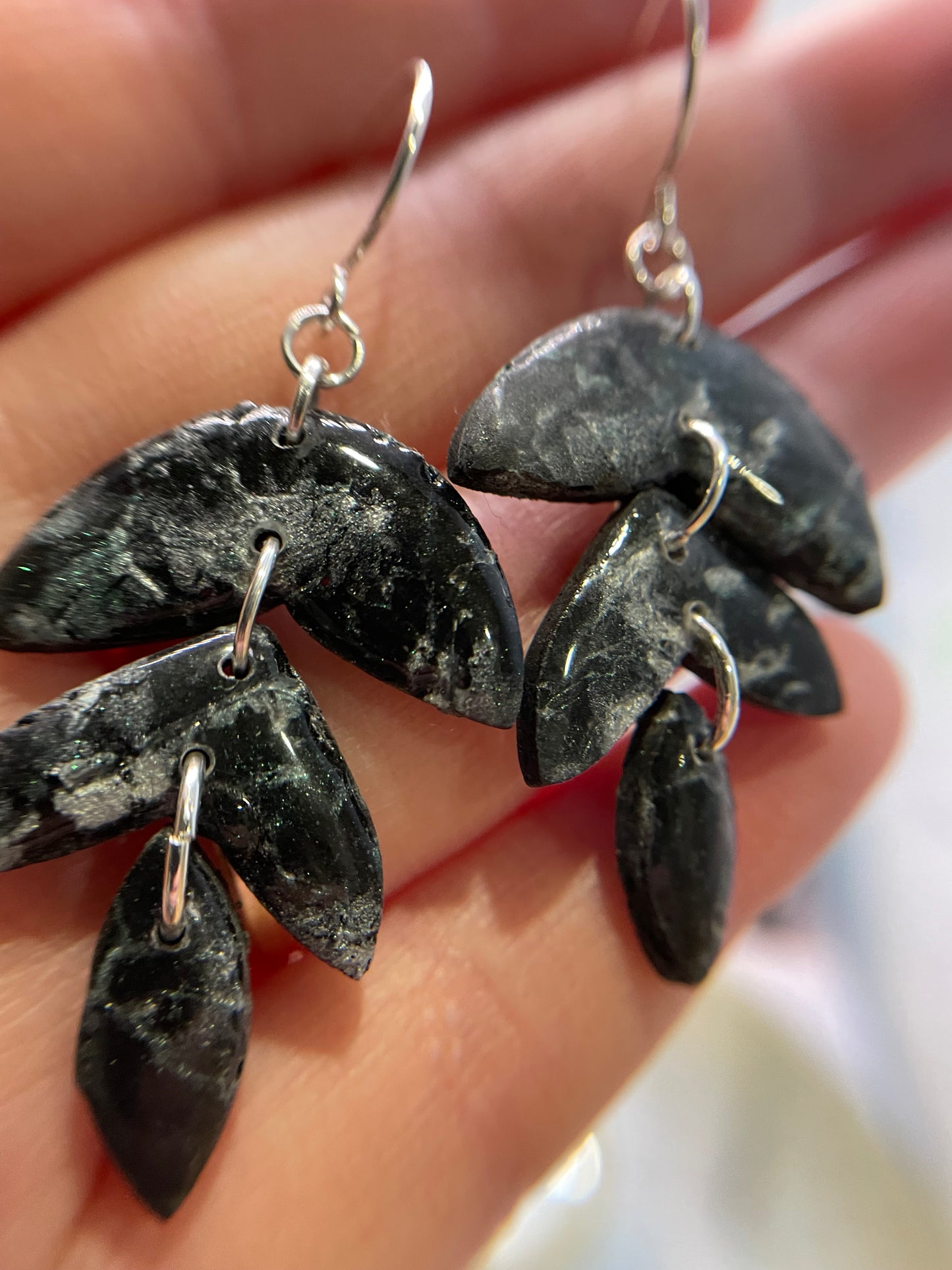 fleur d'argile noire et grise - sans nickel