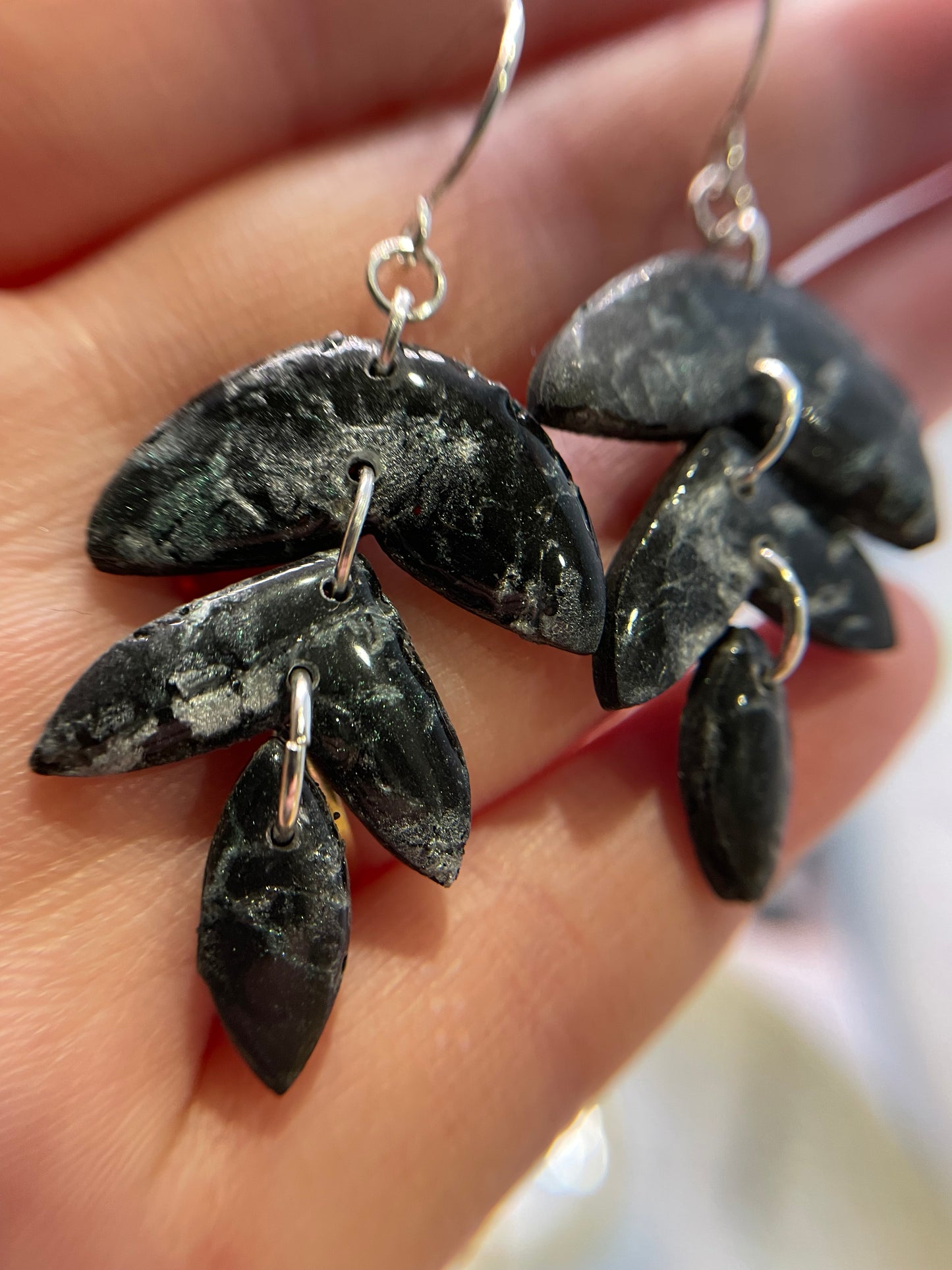 fleur d'argile noire et grise - sans nickel