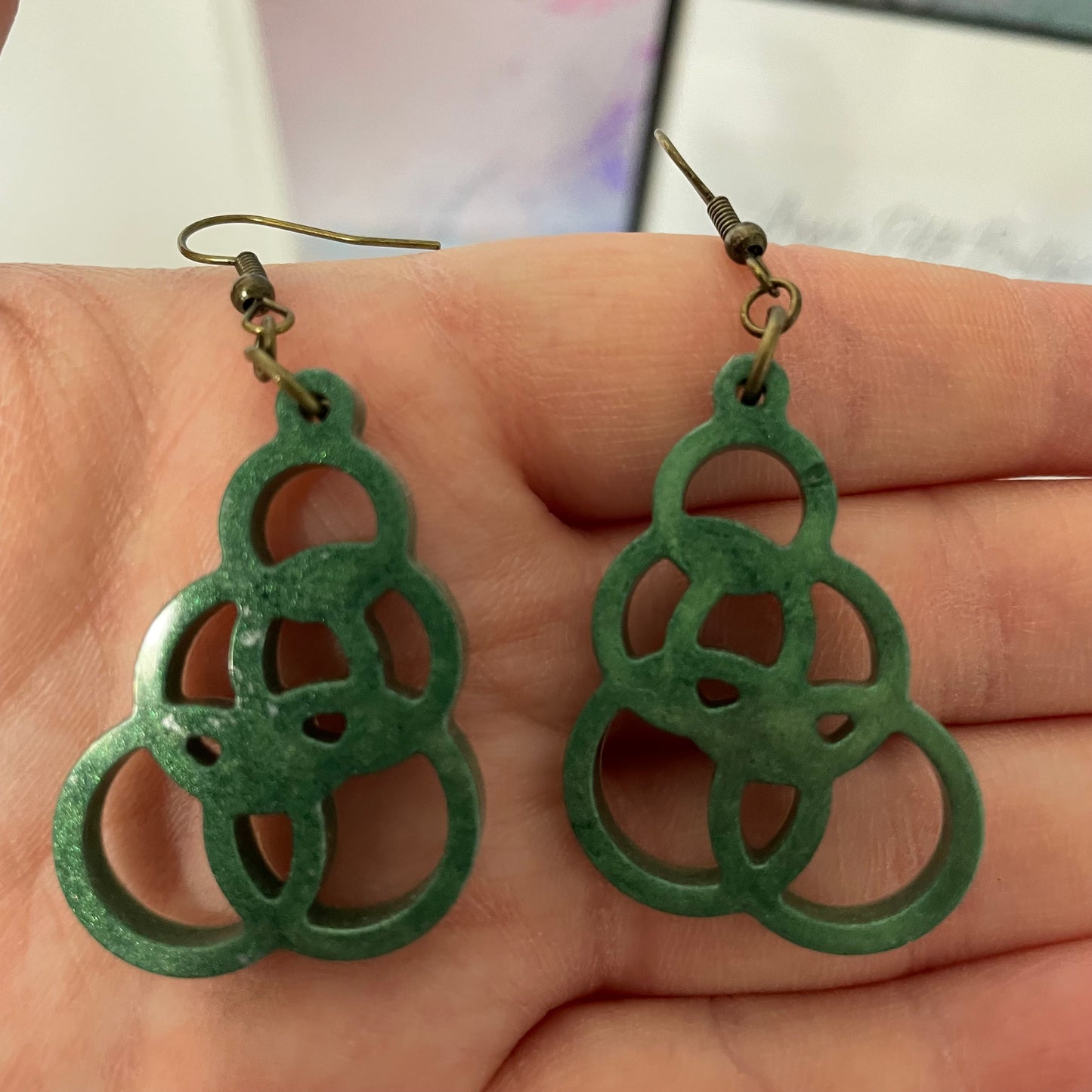 Boucles d'oreilles cercles verts en résine