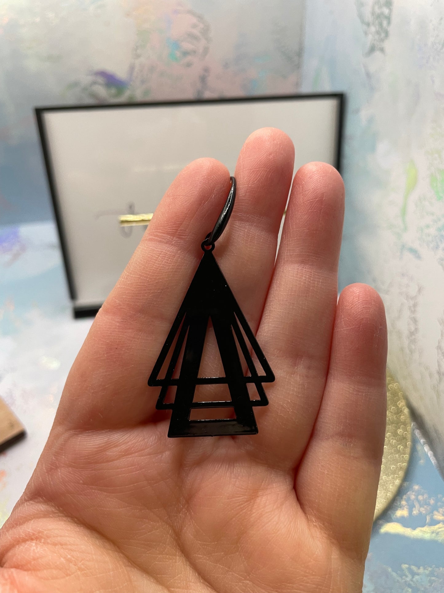 Boucles d'oreilles triple triangle noir