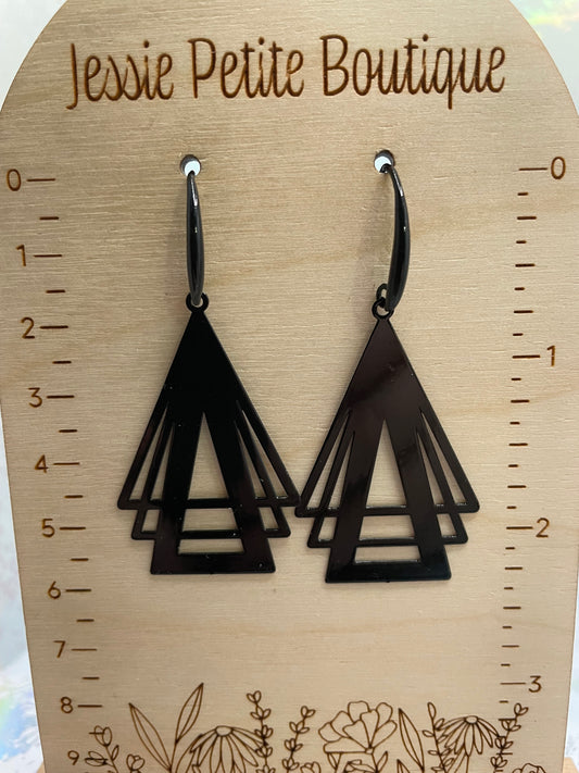 Boucles d'oreilles triple triangle noir