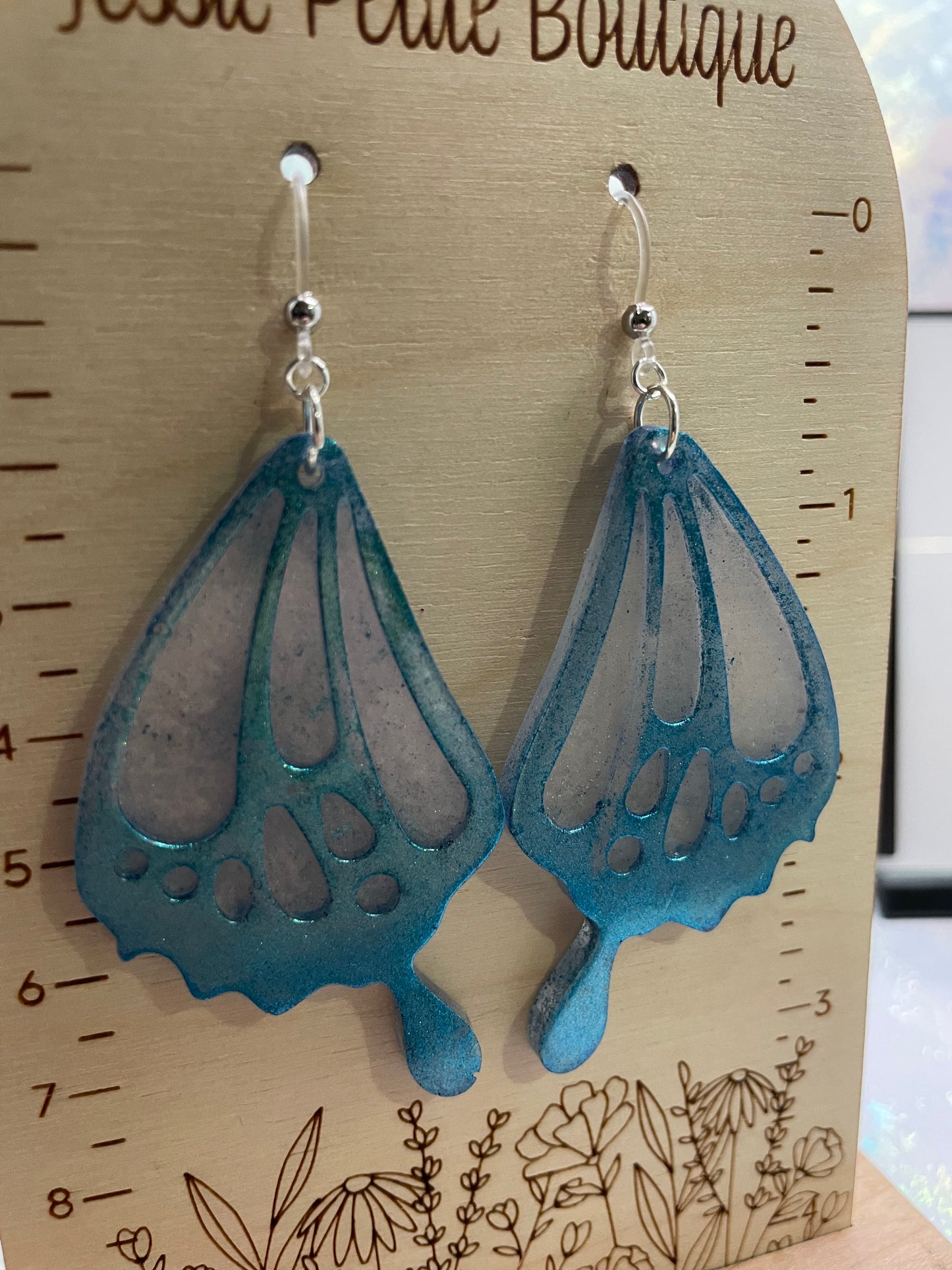 Boucles d'oreilles ailes de papillon bleues – plastique/hypoallergénique