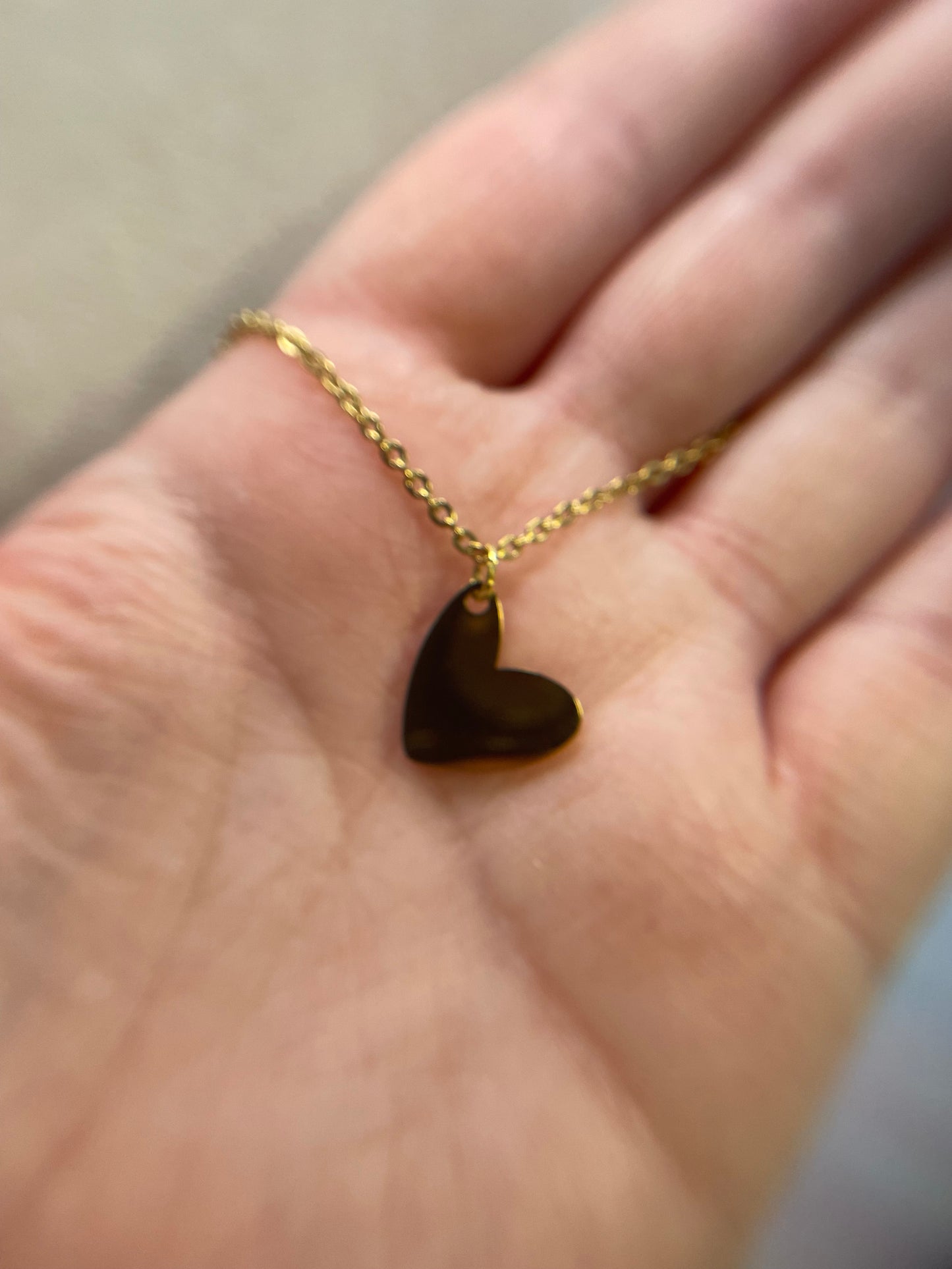 Minimalist Gold Heart Necklace – Delicate Everyday Pendant