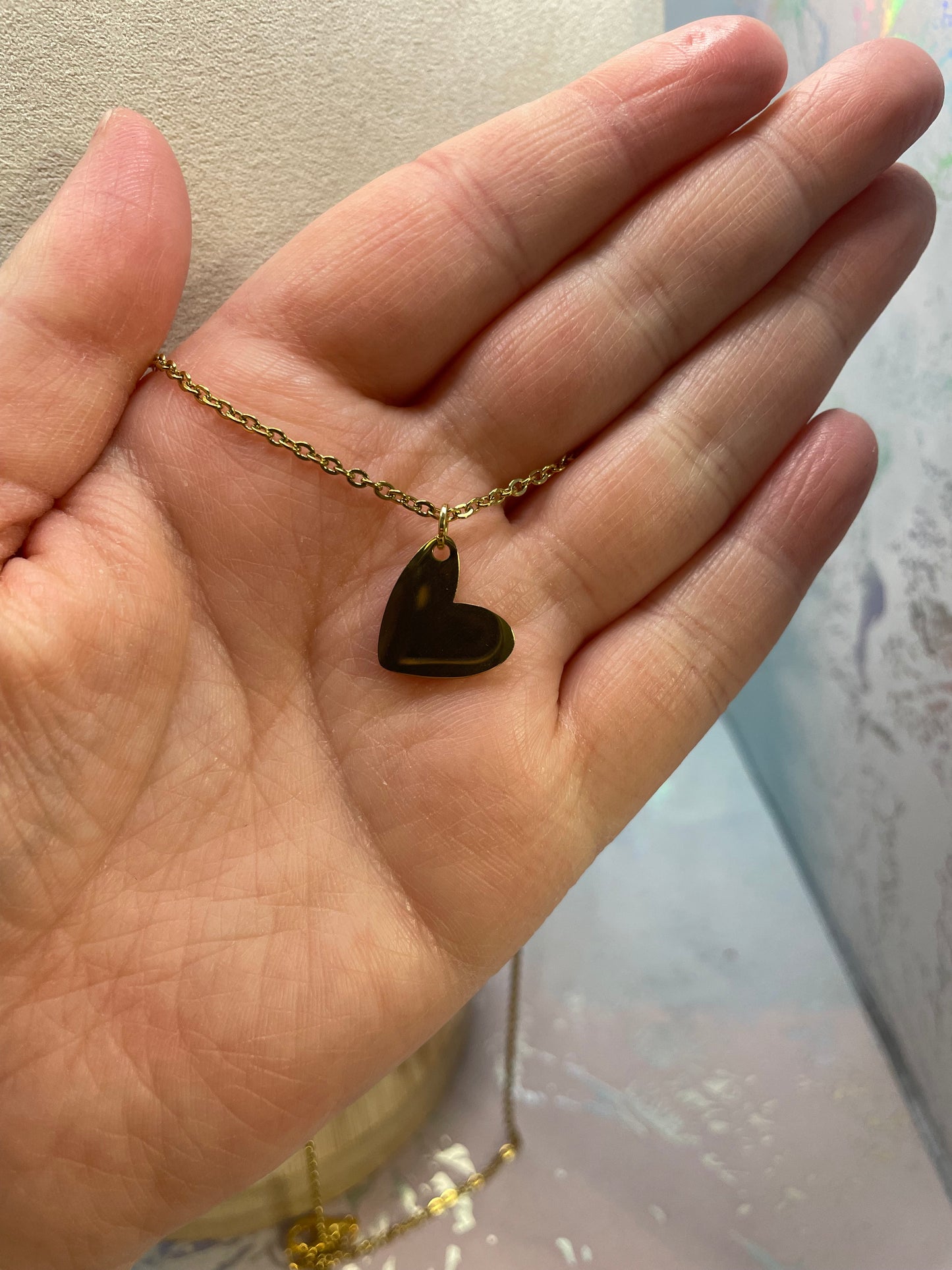 Minimalist Gold Heart Necklace – Delicate Everyday Pendant