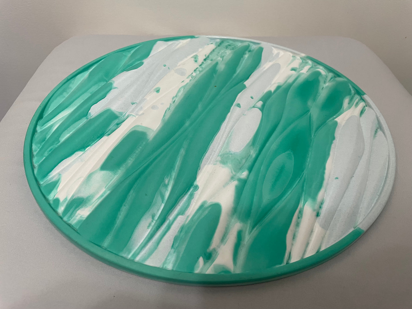 Large Eco-Resin Round Tray – Green & White Swirl