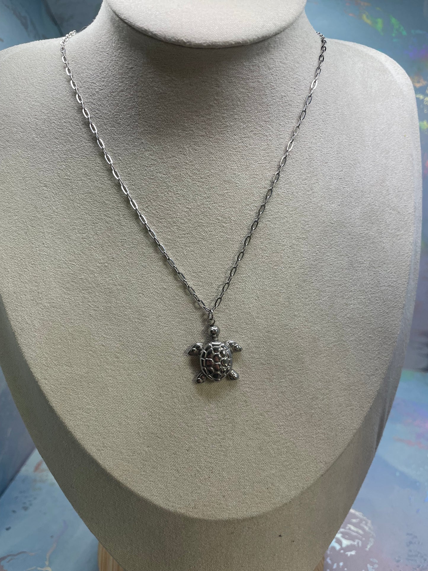 Collier tortue argentée – Collier minimaliste avec pendentif tortue de mer