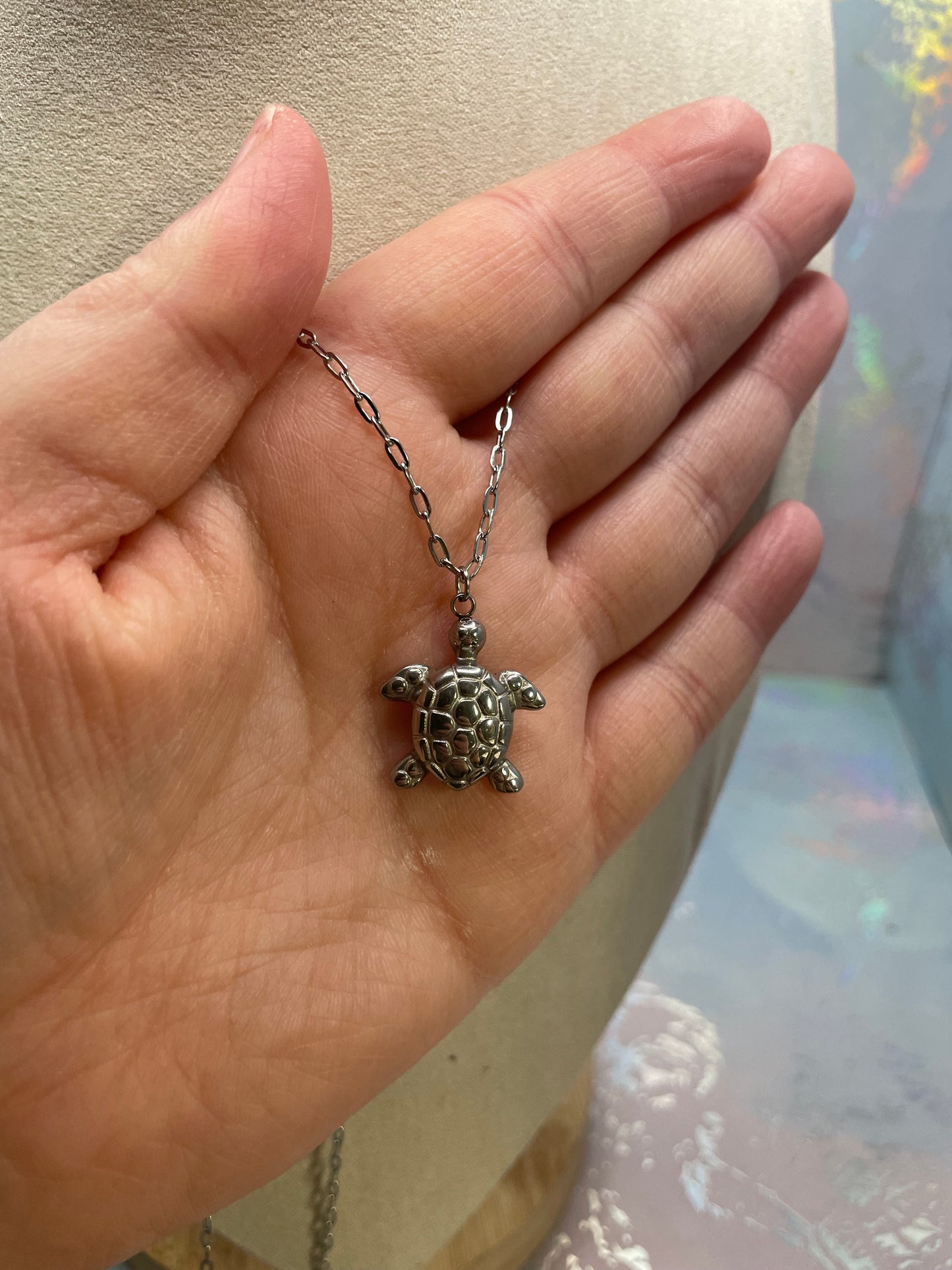 Collier tortue argentée – Collier minimaliste avec pendentif tortue de mer