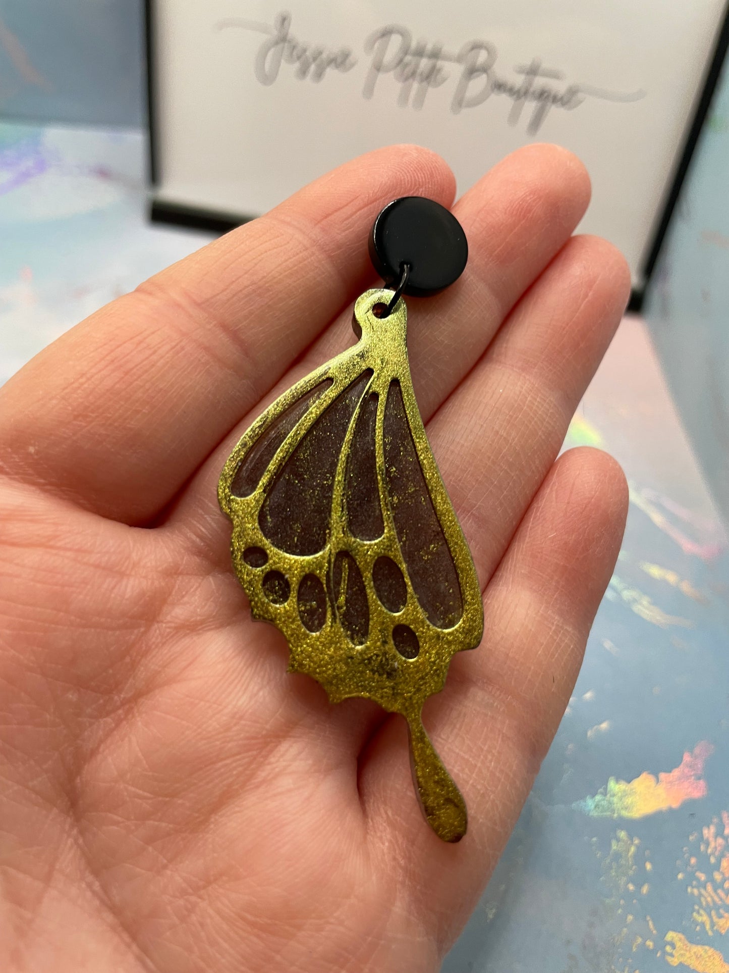 Boucles d'oreilles ailes de papillon vertes et noires -Sans nickel