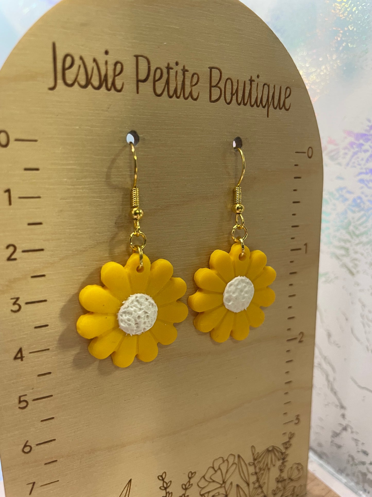 Sunny Yellow Daisy Flower Earrings