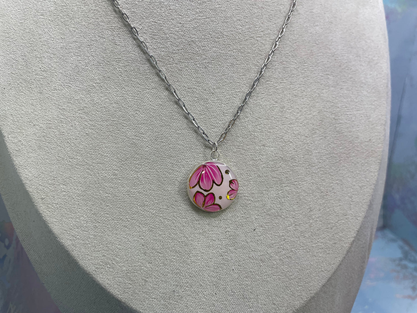 Ensemble bijoux pendentif rond floral rose
