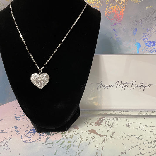 Collier cœur argenté scintillant - 18''