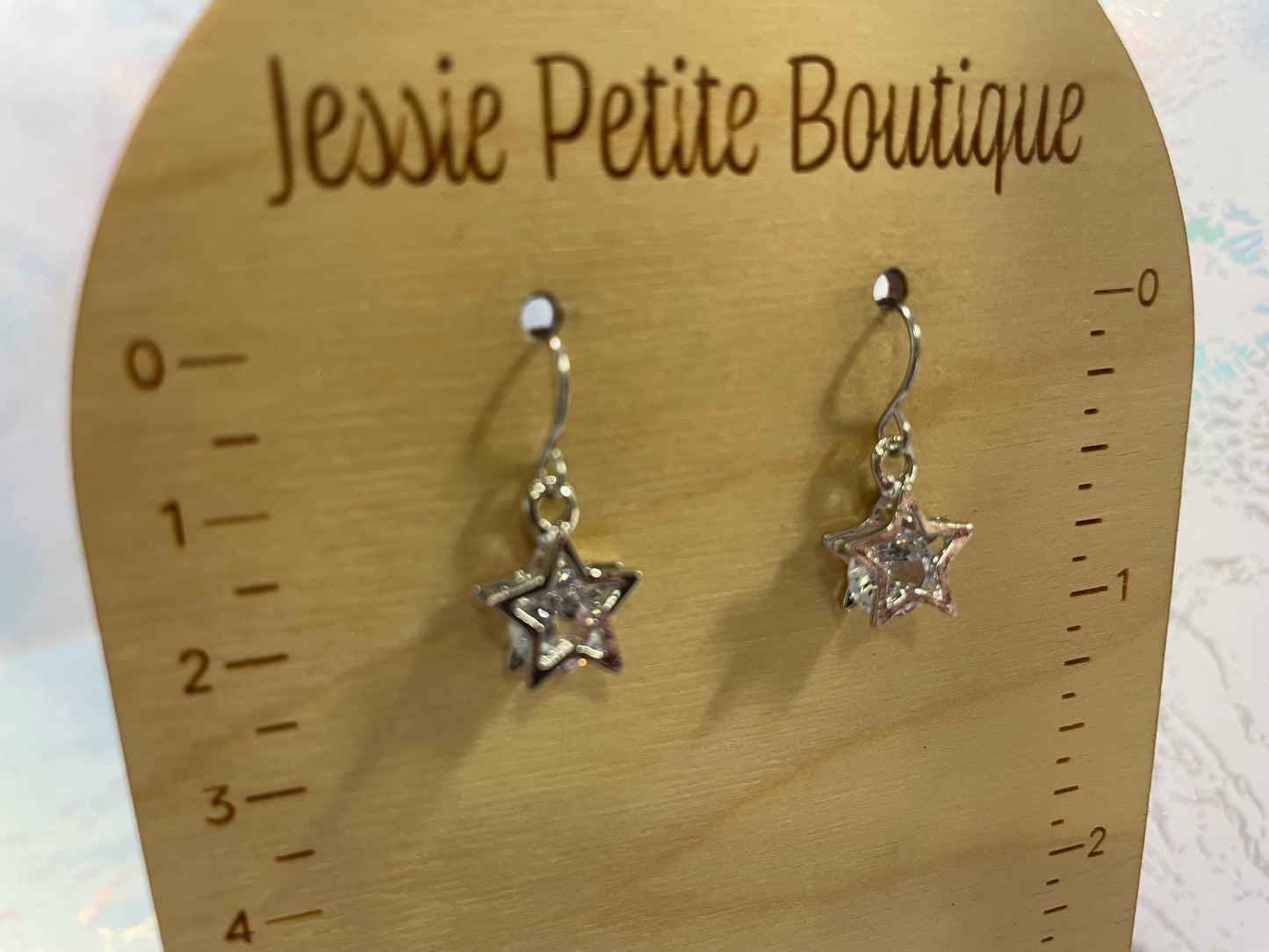 Boucles d’oreilles étoile argentée CZ – Boucles délicates avec étoile cristal en acier inoxydable