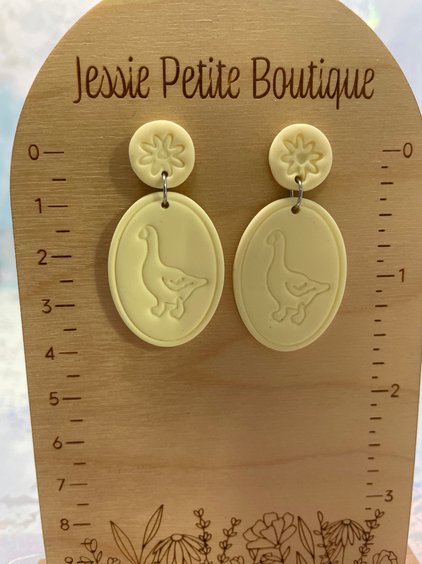 Duck Cameo Oval Polymer Clay Stud Earrings – Vintage Floral Statement Earrings