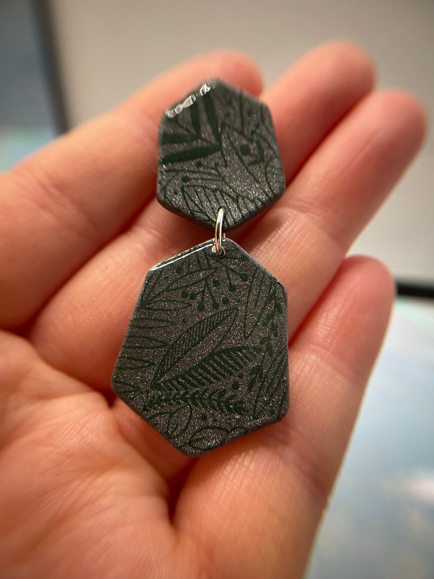 Taylor : feuillage vert sur argile grise - Sans nickel