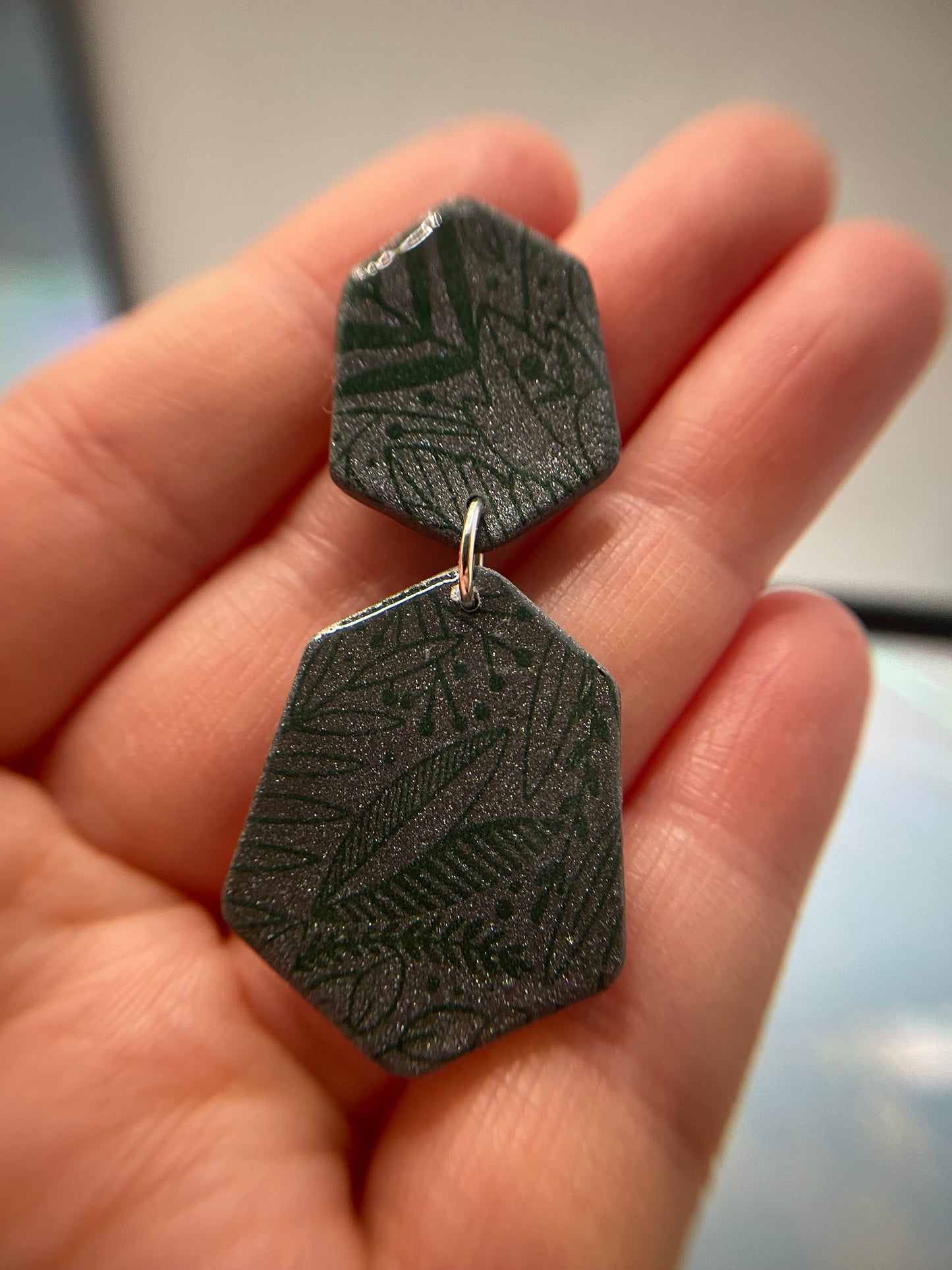 Taylor : feuillage vert sur argile grise - Sans nickel