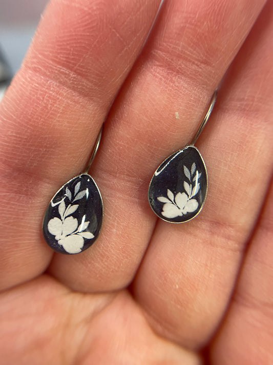 Midnight Blue Floral Teardrop Earrings – White Flower Resin Cabochon Lever Back