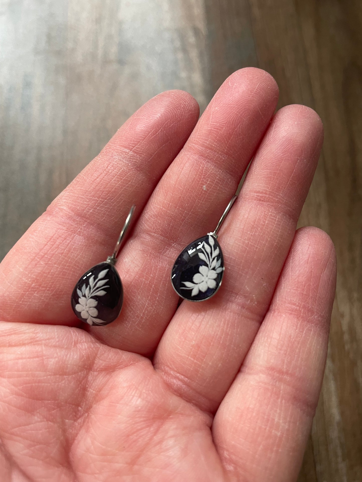 Midnight Blue Floral Teardrop Earrings – White Flower Resin Cabochon Lever Back