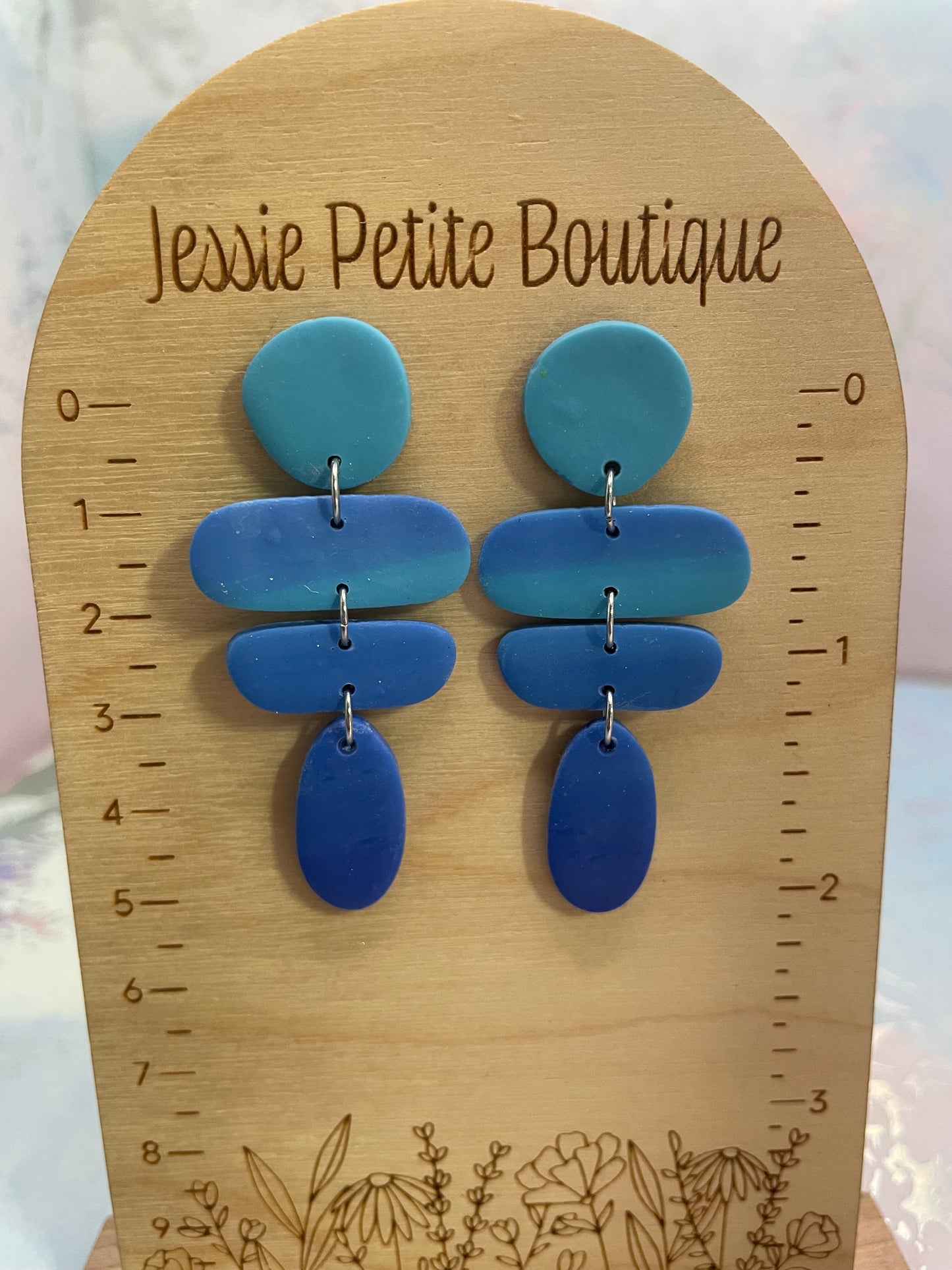 Boucles d’oreilles géométriques abstraites en argile polymère