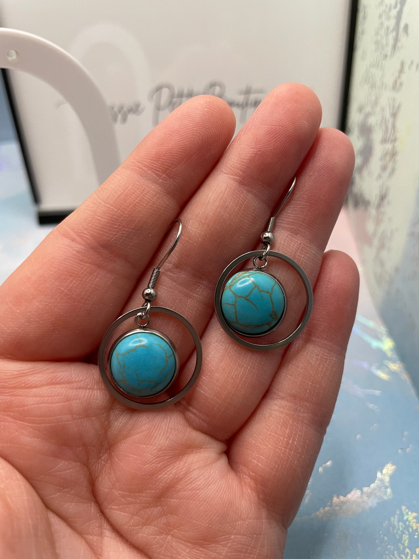 Boucles d'oreilles pendantes en turquoise naturelle