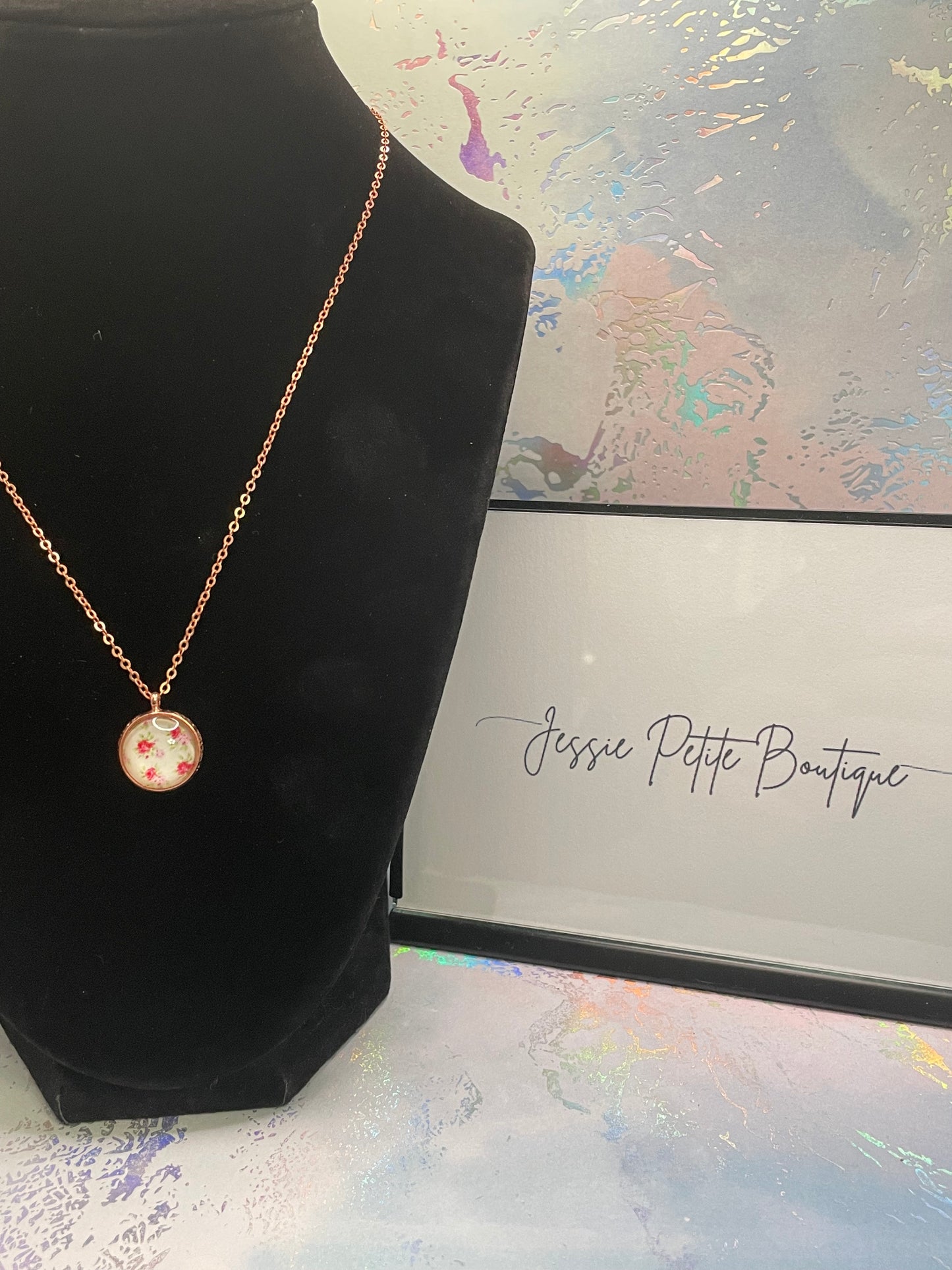 Roses in Small Cabochon Necklace - 21''Nickel Free