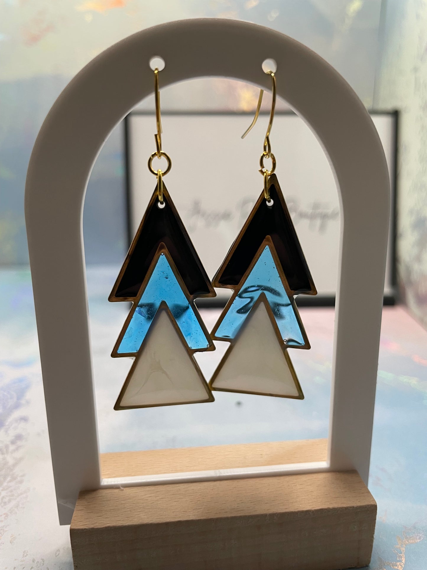 Boucles d'oreilles pendantes triangles noir, bleu et blanc -Acier inoxydable