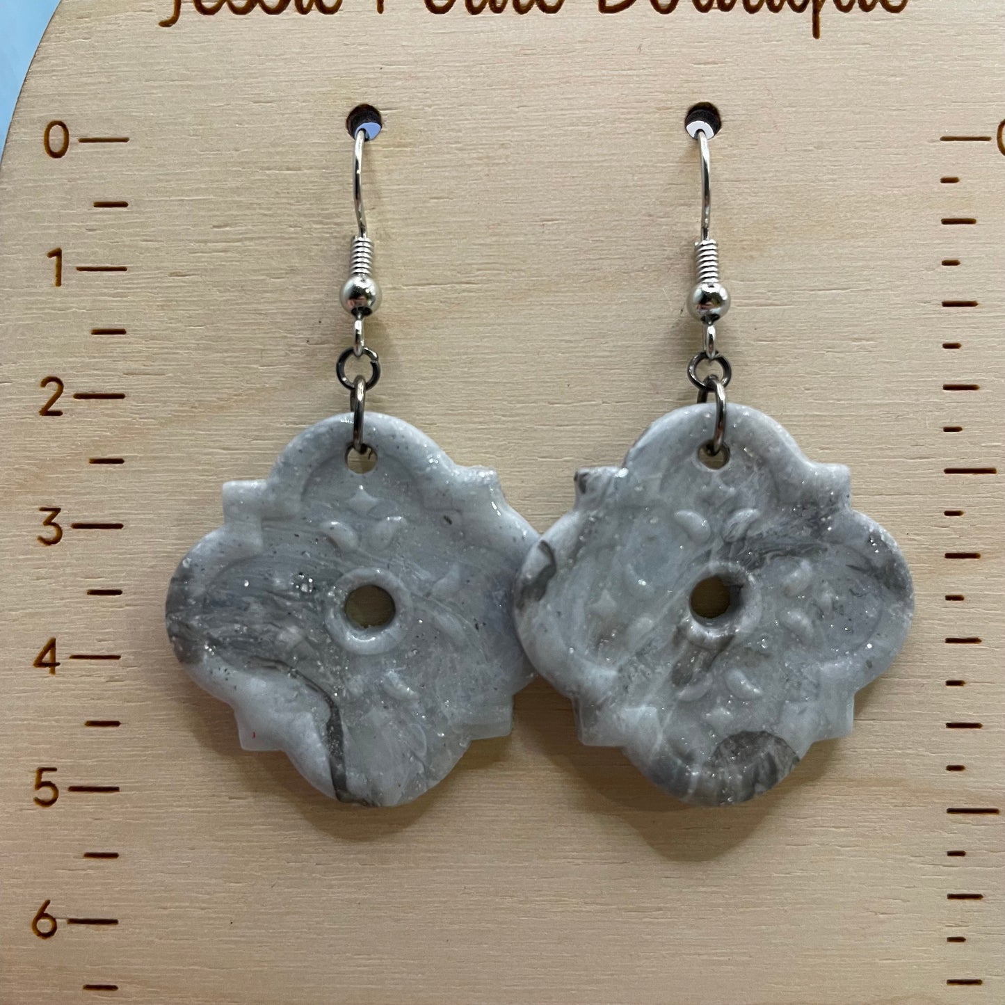 Boucles d'oreilles pendantes en argile marocaine bleu clair - Sans nickel