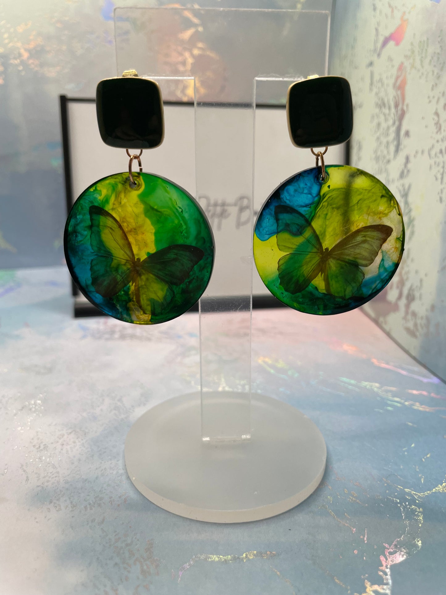 Green Butterfly Round Earrings-NICKEL FREE