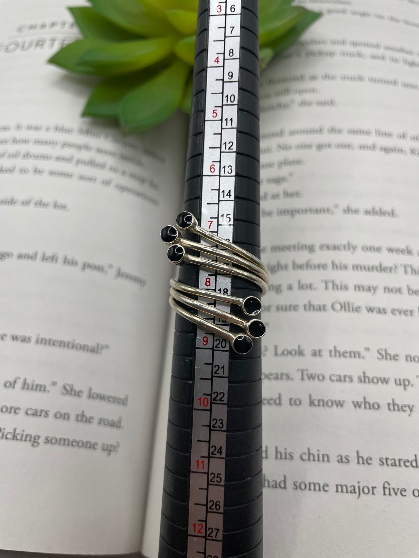 Six-Stone Adjustable Black Resin Ring-Size 8US