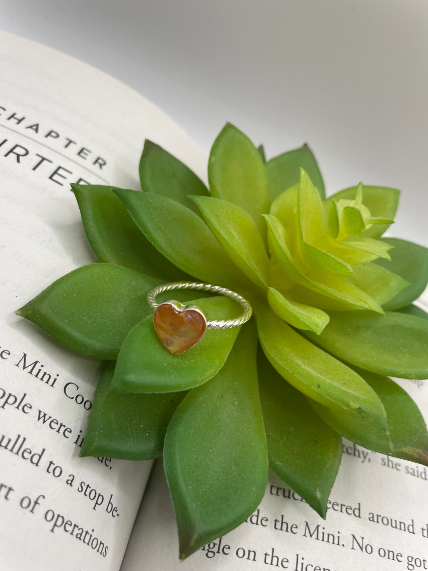 Pink Shell Heart Spiral Wire Ring-Size 8US