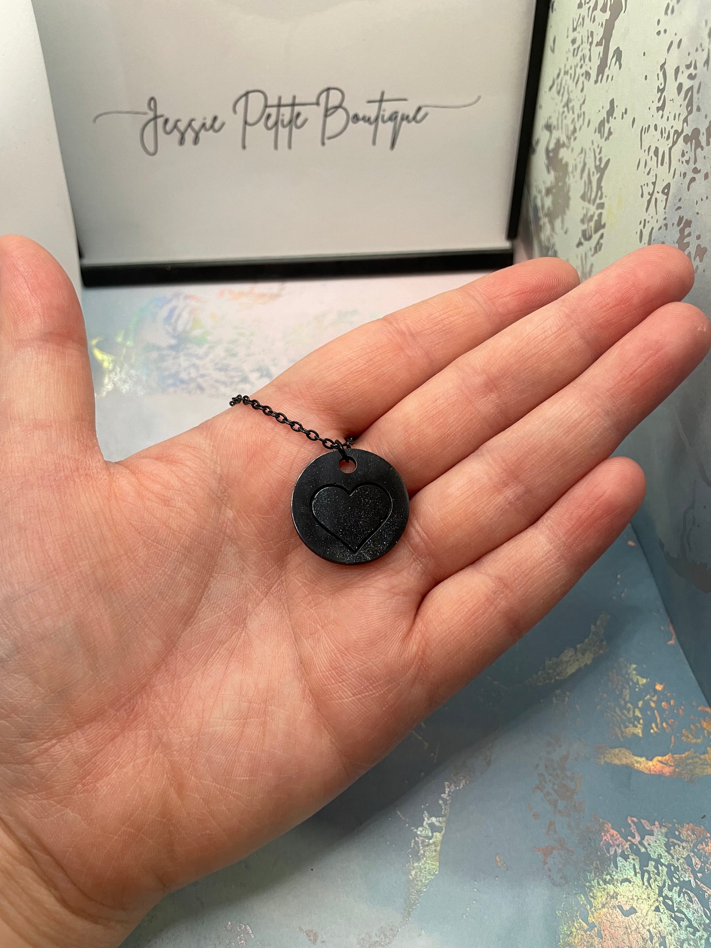 Collier cœur sur un cercle-18'' Sans nickel