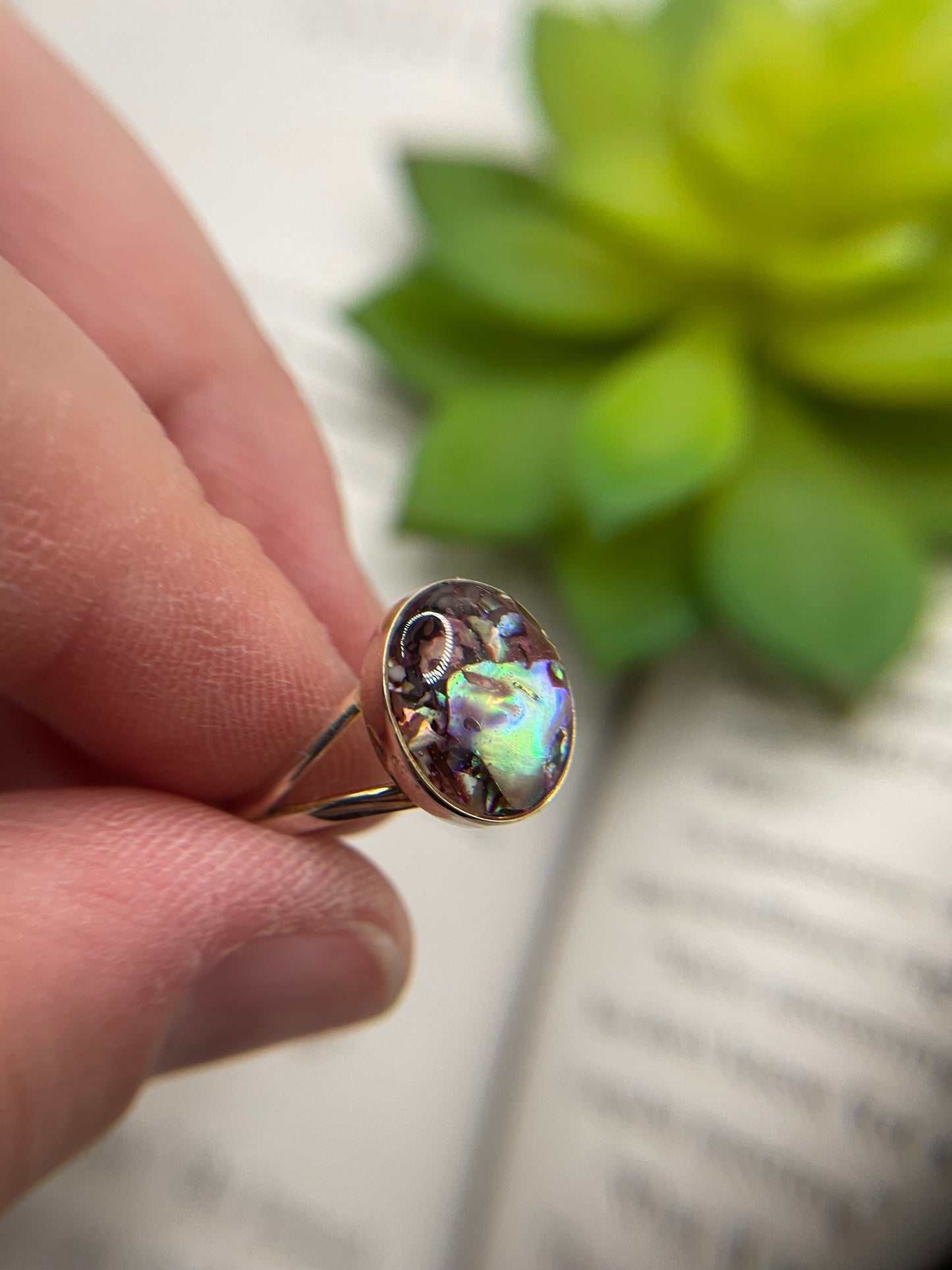 Oval Pink Shell Split Band Ring-Size 8US