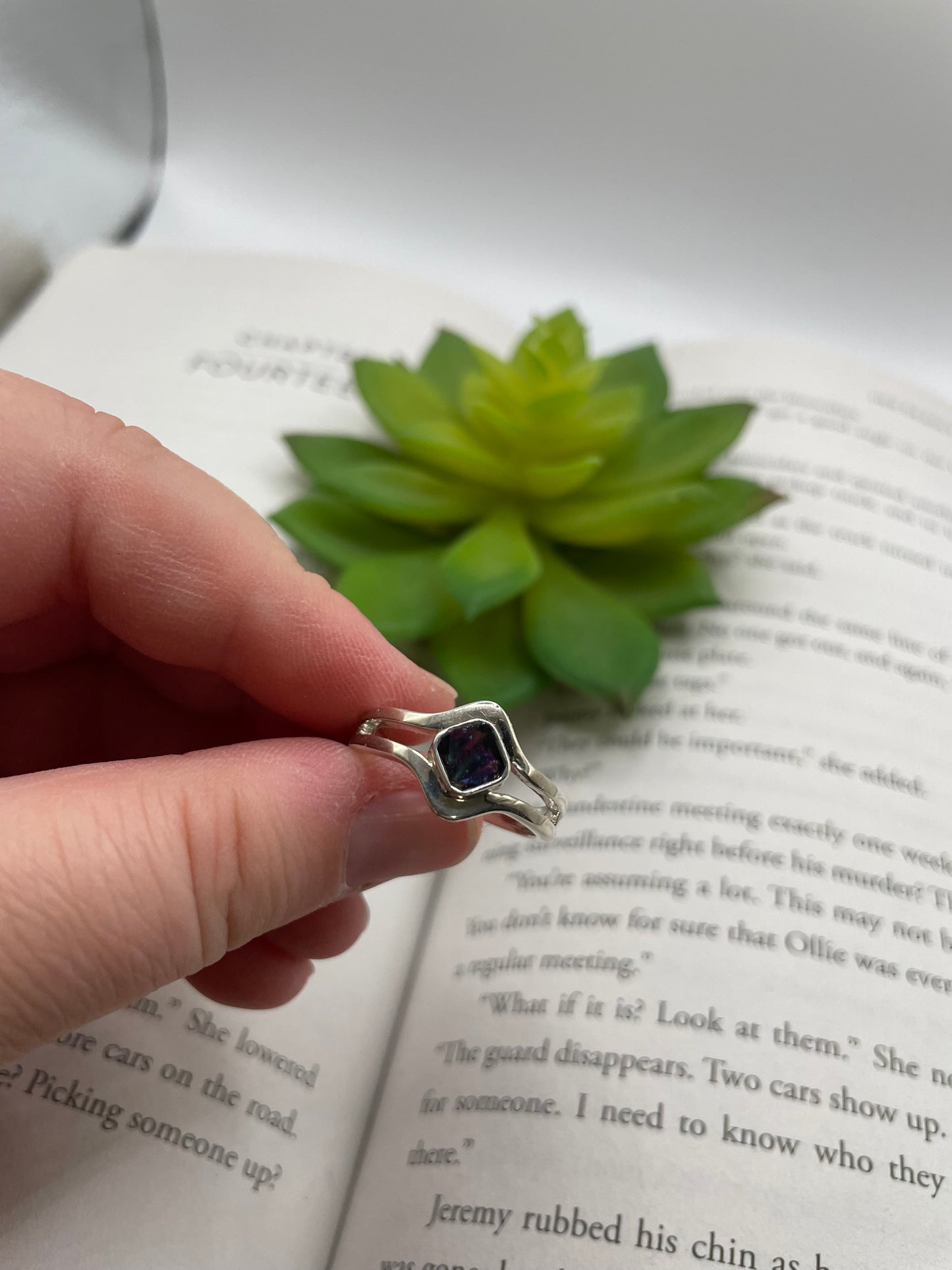 Cushion Purple Shell Ring-Size 9US