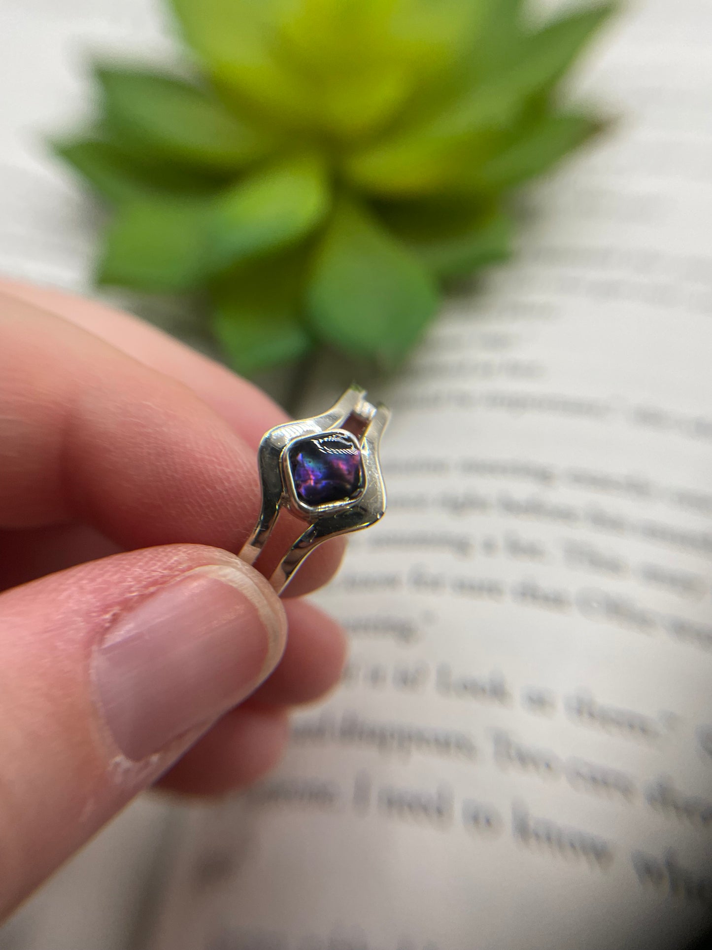 Cushion Purple Shell Ring-Size 9US