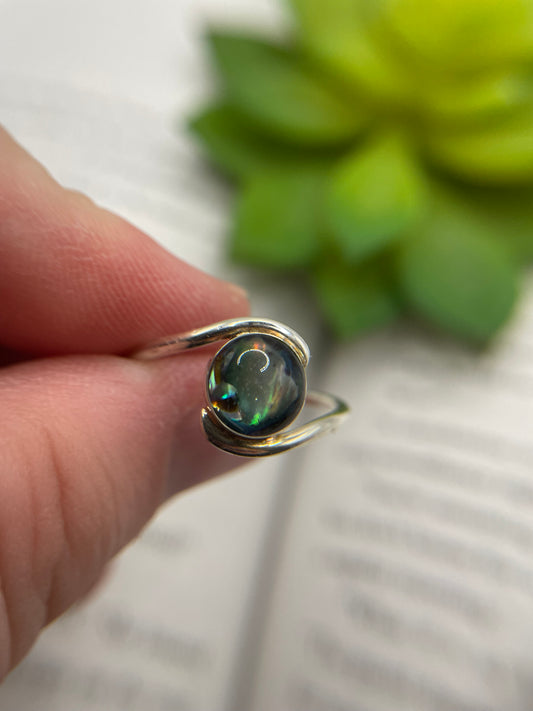 Round Shell Ring-Size 9 US