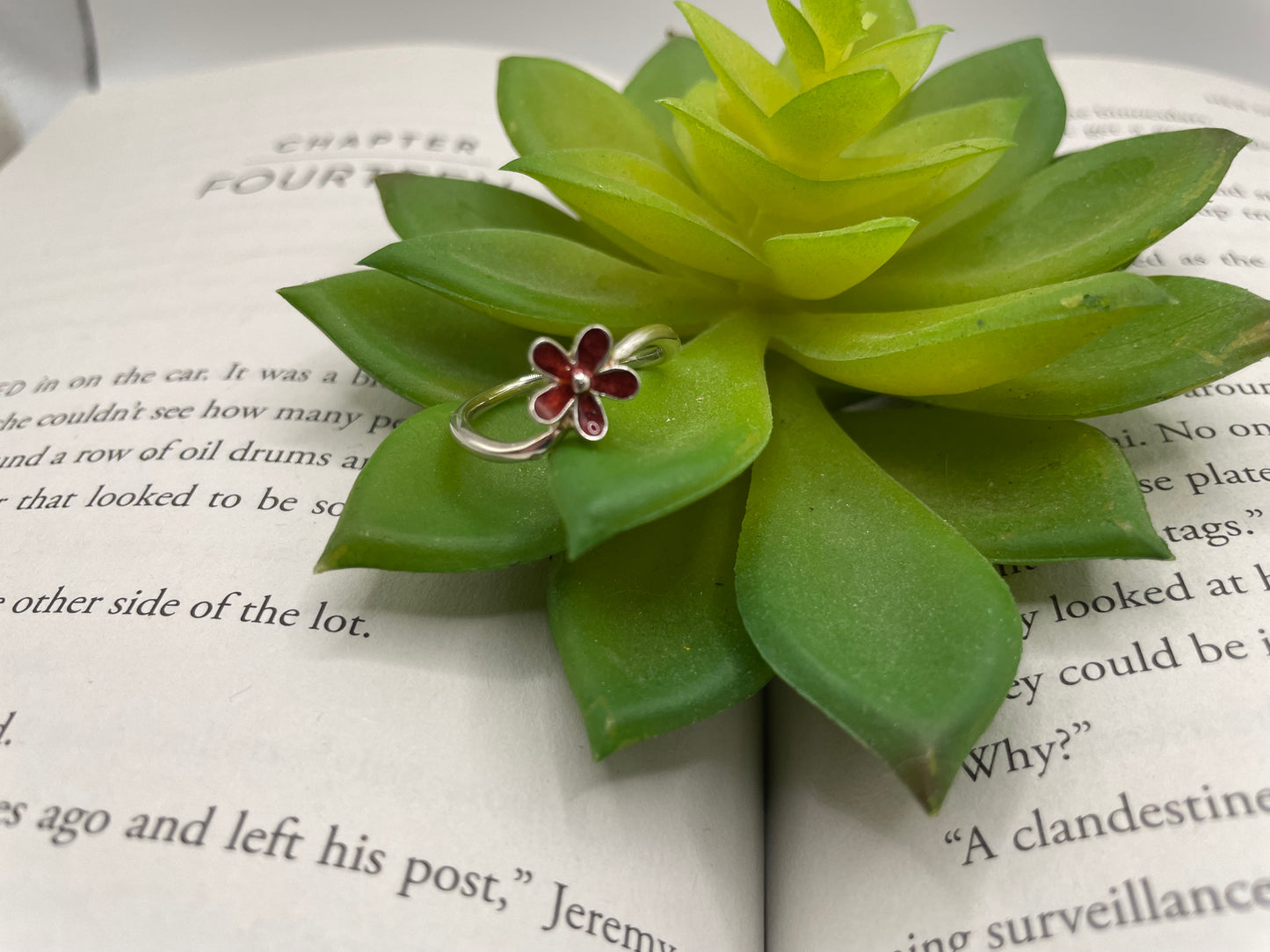 Red Flower Resin Ring – Size 7½ US