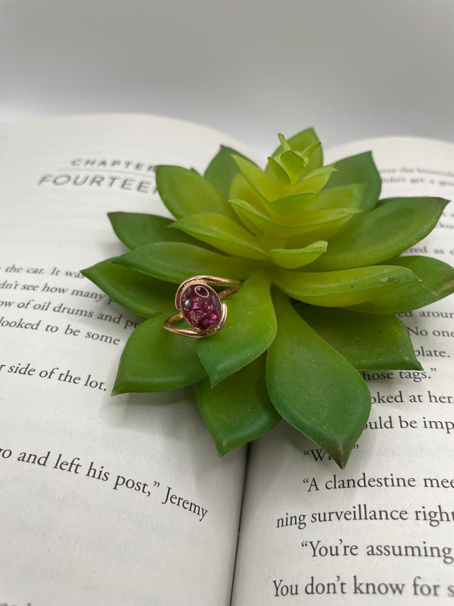 Rose Gold Sterling Silver Oval Shell and Resin Ring – Size 7 US